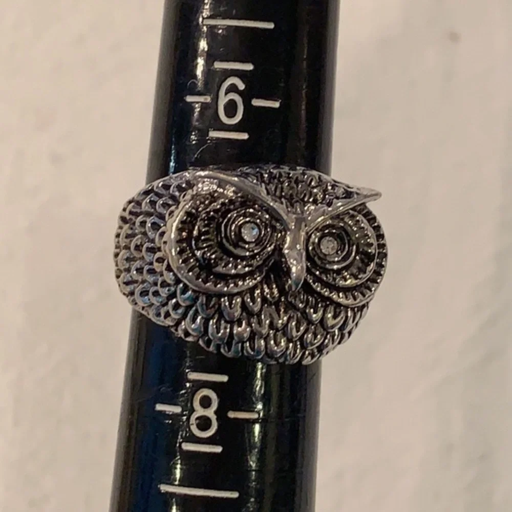 Owl crystal eyes silver tone statement ring